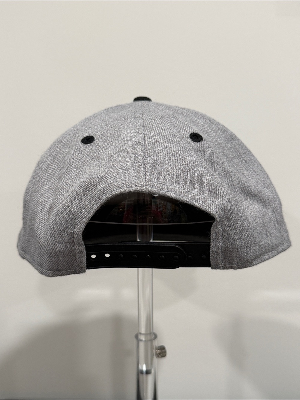 New Era x Dude Perfect Gray Heather and Black Flat-Brim Snapback Hat - Picture 4 of 11